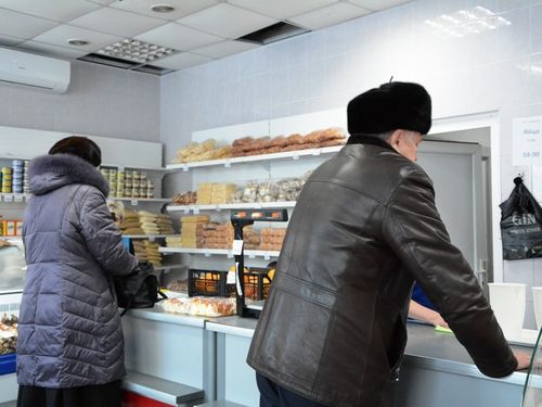 Депутат Ачинского горсовета Наталья Маслобойникова указала на недостатки в магазине «Буренка»